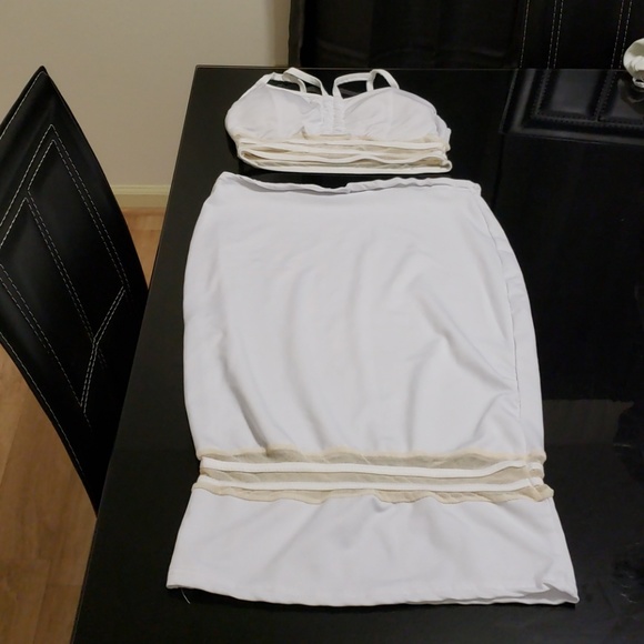 two piece White and cream set - Picture 1 of 4